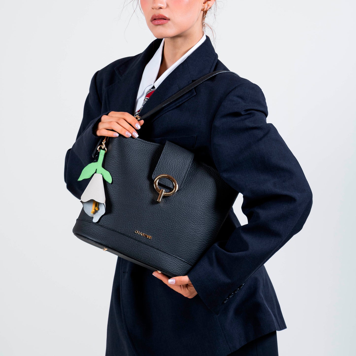 SHOULDER BAG