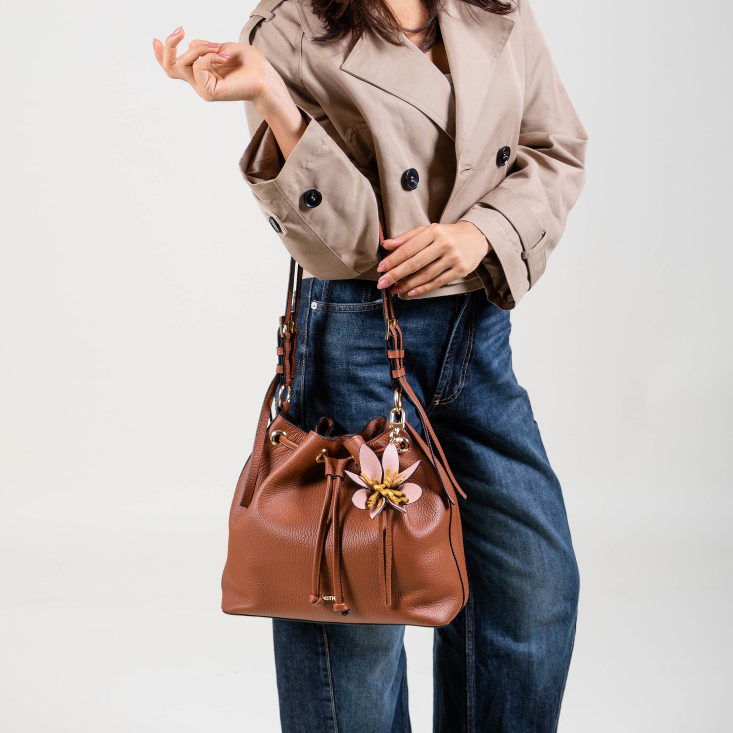 BUCKET BAG