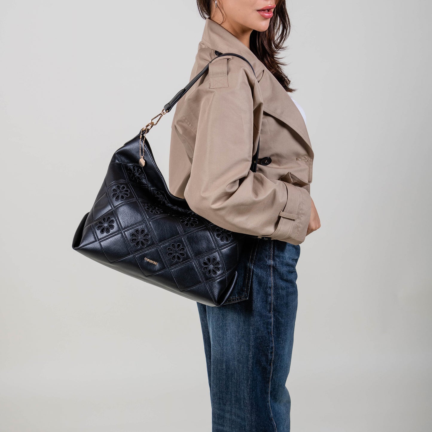 SHOULDER BAG