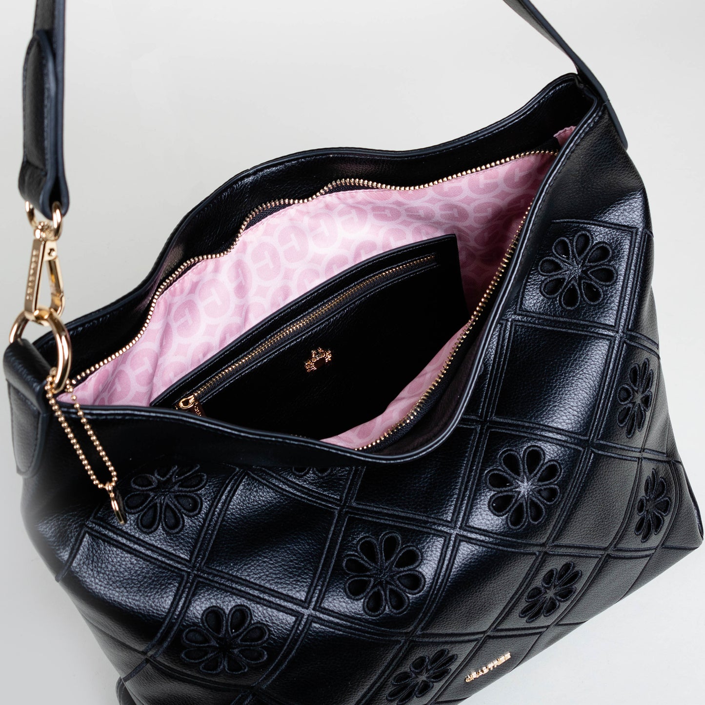 SHOULDER BAG